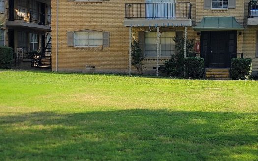 Condo for Sale in Dallas, TX 75234 – 2 Bedroom, 1 Bath – $128900