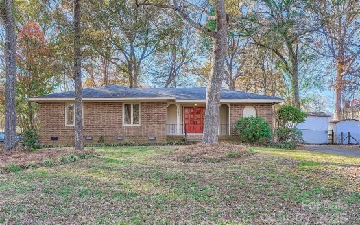 Single Family Home for Sale in Charlotte, NC 28227 – 3 Bedrooms, 2 Baths – $350000
