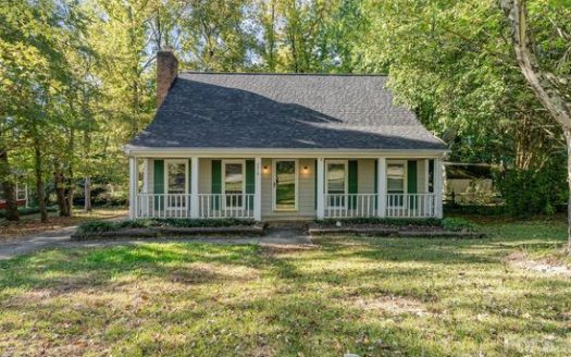 Single Family Home for Sale in Charlotte, NC 28262 – 3 Bedrooms, 2 Baths – $330000