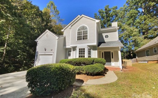 Single Family Home for Sale in Charlotte, NC 28269 – 3 Bedrooms, 3 Baths – $338000