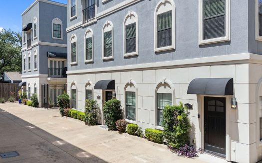 Townhouse for Sale in Dallas, TX 75204 – 2 Bedrooms, 3 Baths – $560000