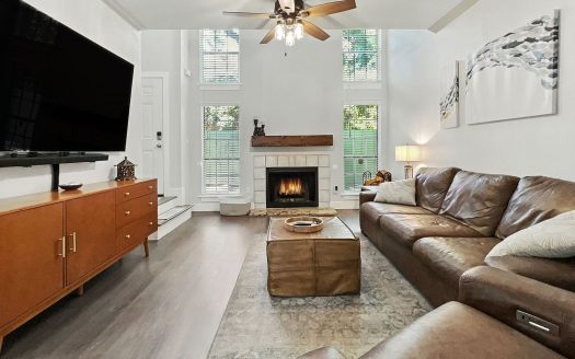 Condo for Sale in Dallas, TX 75243 – 2 Bedrooms, 2 Baths – $175000