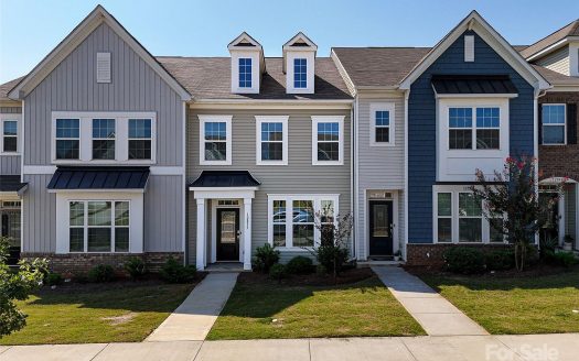 Townhouse for Sale in Charlotte, NC 28273 – 3 Bedrooms, 3 Baths – $395990