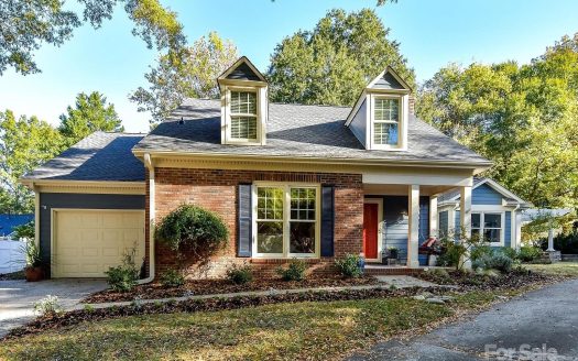 Single Family Home for Sale in Charlotte, NC 28210 – 3 Bedrooms, 2 Baths – $550000