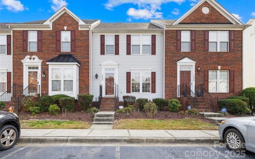 Townhouse for Sale in Charlotte, NC 28273 – 3 Bedrooms, 4 Baths – $312000
