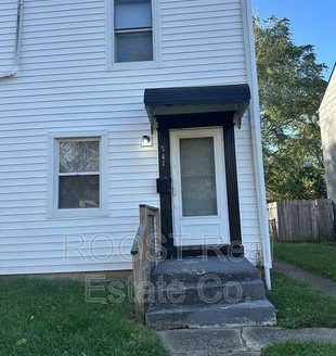 2-Bedroom Single Family Home for Rent in Columbus, OH 43206 – $1075/mo | 1 Baths | Updated 2025