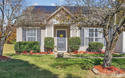 Single Family Home for Sale in Charlotte, NC 28262 – 3 Bedrooms, 2 Baths – $375000