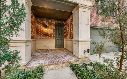 Townhouse for Sale in Dallas, TX 75219 – 3 Bedrooms, 3 Baths – $785000