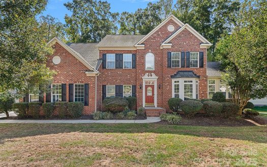 Single Family Home for Sale in Charlotte, NC 28269 – 4 Bedrooms, 3 Baths – $624999
