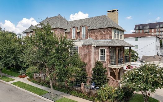 Townhouse for Sale in Dallas, TX 75219 – 3 Bedrooms, 3 Baths – $1060000
