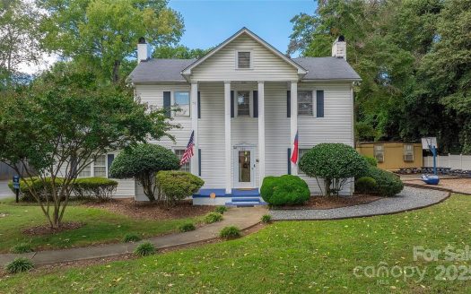 Single Family Home for Sale in Charlotte, NC 28269 – 4 Bedrooms, 3 Baths – $1800000
