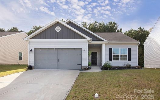 Single Family Home for Sale in Charlotte, NC 28215 – 3 Bedrooms, 2 Baths – $360000