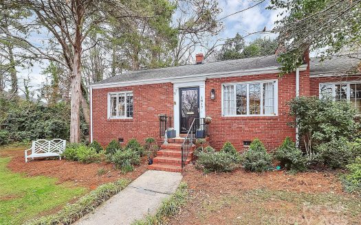 Condo for Sale in Charlotte, NC 28209 – 2 Bedroom, 1 Bath – $399000