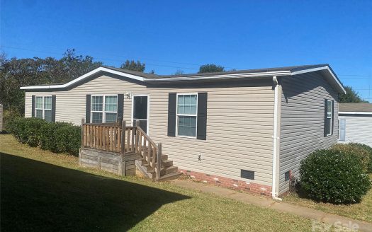 Manufactured for Sale in Charlotte, NC 28215 – 3 Bedrooms, 2 Baths – $180000