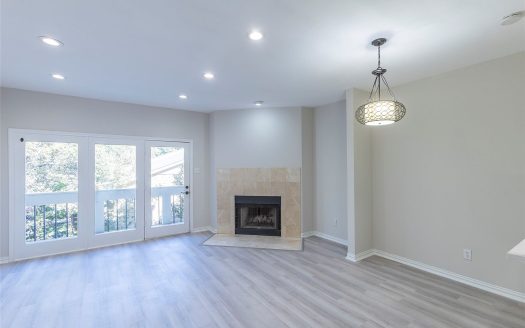 Condo for Sale in Dallas, TX 75254 – 2 Bedrooms, 2 Baths – $250000