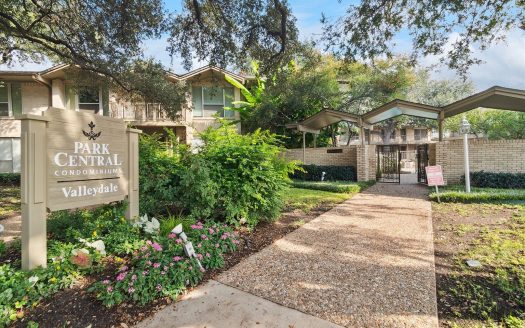 Condo for Sale in Dallas, TX 75230 – 2 Bedrooms, 2 Baths – $215000