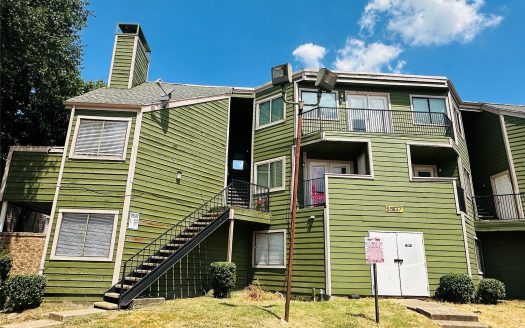 Condo for Sale in Dallas, TX 75243 – 2 Bedrooms, 2 Baths – $90000