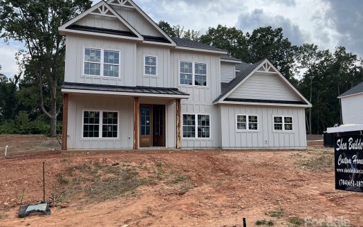 Single Family Home for Sale in Charlotte, NC 28216 – 4 Bedrooms, 4 Baths – $937500
