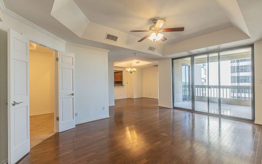 Condo for Sale in Dallas, TX 75225 – 2 Bedrooms, 2 Baths – $475000