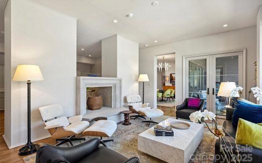 Condo for Sale in Charlotte, NC 28207 – 3 Bedrooms, 3 Baths – $2450000