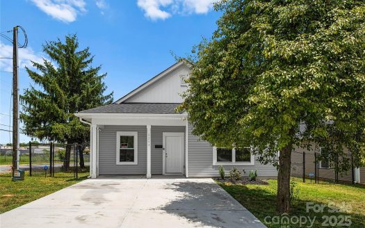 Single Family Home for Sale in Charlotte, NC 28206 – 3 Bedrooms, 2 Baths – $309000
