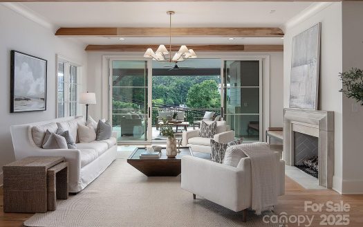 Single Family Home for Sale in Charlotte, NC 28207 – 4 Bedrooms, 5 Baths – $2315000