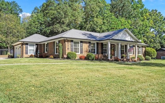 Single Family Home for Sale in Charlotte, NC 28214 – 3 Bedrooms, 2 Baths – $499999