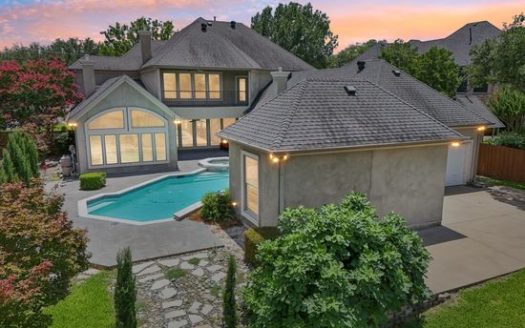 Single Family Home for Sale in Dallas, TX 75240 – 4 Bedrooms, 5 Baths – $1174900