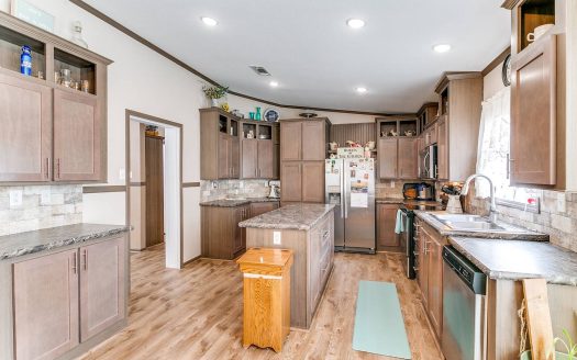 Manufactured for Sale in Euless, TX 76040 – 3 Bedrooms, 2 Baths – $145000