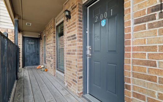 Condo for Sale in Dallas, TX 75231 – 1 Bedroom, 1 Bath – $99900
