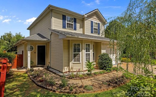 Single Family Home for Sale in Charlotte, NC 28205 – 3 Bedrooms, 3 Baths – $379000