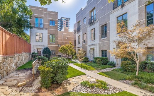 Condo for Sale in Dallas, TX 75204 – 2 Bedrooms, 3 Baths – $765000