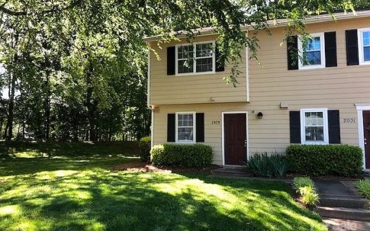 Condo for Sale in Charlotte, NC 28210 – 2 Bedrooms, 2 Baths – $209900