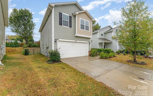 Single Family Home for Sale in Charlotte, NC 28210 – 3 Bedrooms, 3 Baths – $435000