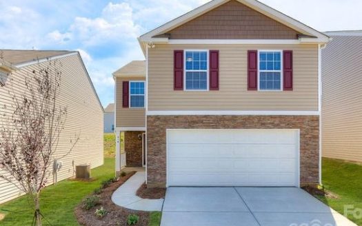 Single Family Home for Sale in Charlotte, NC 28215 – 4 Bedrooms, 3 Baths – $399000