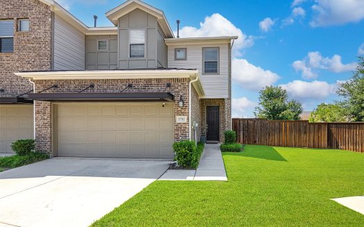 Townhouse for Sale in Dallas, TX 75252 – 3 Bedrooms, 3 Baths – $499900