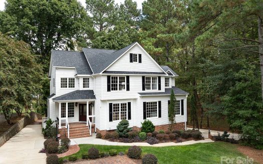 Single Family Home for Sale in Charlotte, NC 28216 – 5 Bedrooms, 4 Baths – $1098000