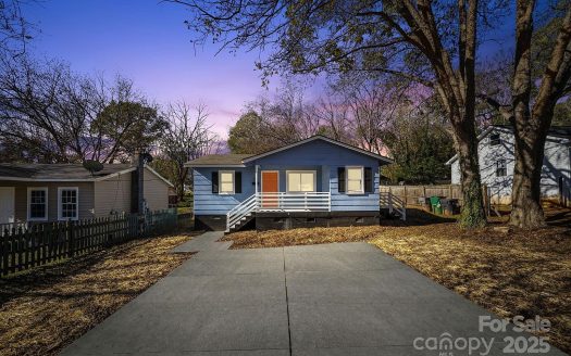 Single Family Home for Sale in Charlotte, NC 28216 – 3 Bedrooms, 2 Baths – $250000