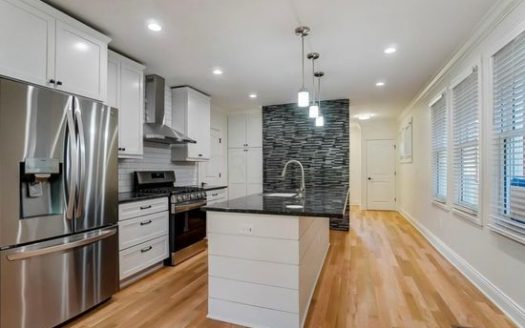 2-Bedroom Townhouse for Rent in Columbus, OH 43201 – $1700/mo | 2 Baths | Updated 2025