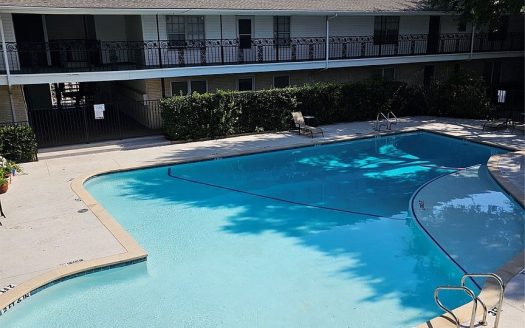 Condo for Sale in Dallas, TX 75206 – 2 Bedrooms, 2 Baths – $275000