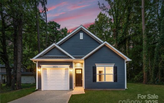Single Family Home for Sale in Charlotte, NC 28269 – 3 Bedrooms, 2 Baths – $325000