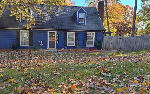Single Family Home for Sale in Charlotte, NC 28269 – 4 Bedrooms, 2 Baths – $299999
