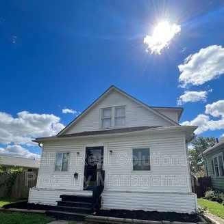 3-Bedroom Single Family Home for Rent in Columbus, OH 43211 – $1350/mo | 1 Baths | Updated 2025