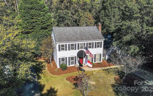 Single Family Home for Sale in Charlotte, NC 28210 – 3 Bedrooms, 3 Baths – $475000
