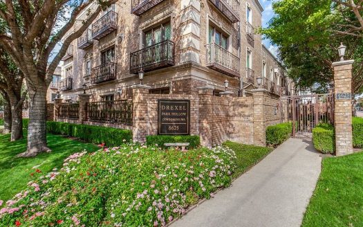Condo for Sale in Dallas, TX 75225 – 2 Bedrooms, 3 Baths – $849000