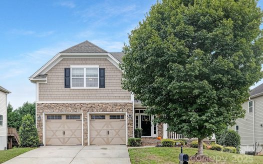 Single Family Home for Sale in Charlotte, NC 28214 – 5 Bedrooms, 4 Baths – $695000