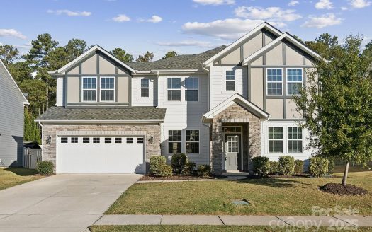 Single Family Home for Sale in Charlotte, NC 28278 – 5 Bedrooms, 3 Baths – $668900