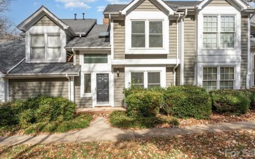 Condo for Sale in Charlotte, NC 28210 – 2 Bedrooms, 3 Baths – $314500