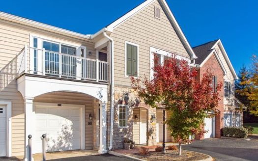 2-Bedroom Condo for Rent in Dublin, OH 43016 – $1700/mo | 2 Baths | Updated 2025