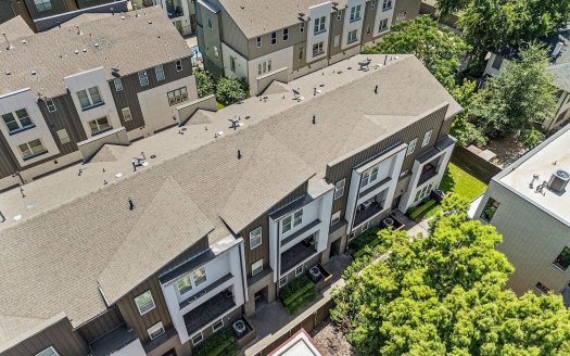 Condo for Sale in Dallas, TX 75219 – 3 Bedrooms, 4 Baths – $549000
